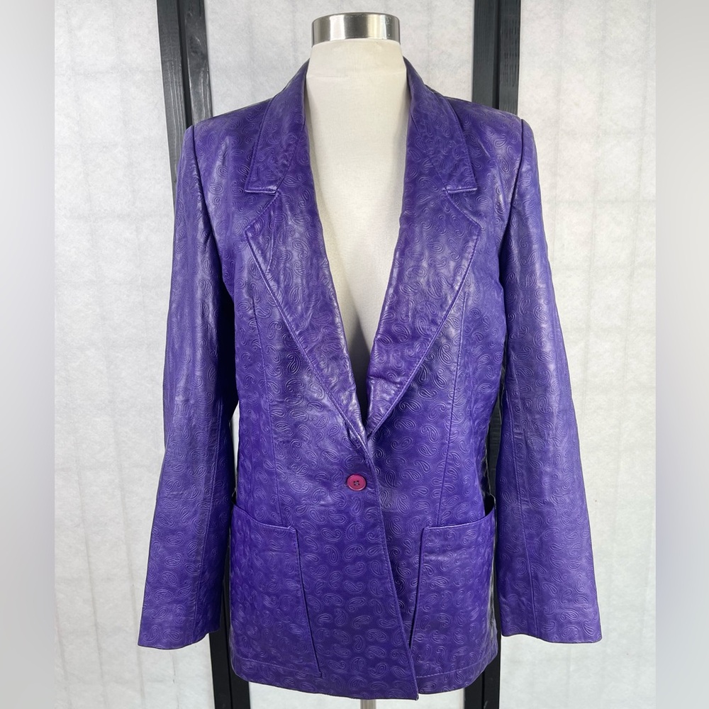 Michael Hoban North Beach Leather Blazer with Notched Lapel and Textured Fabric